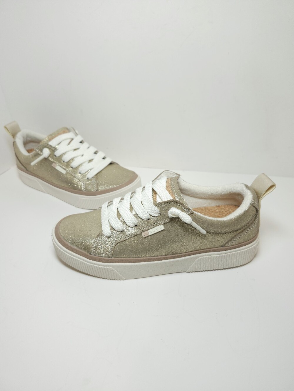 Reef Womens Lay Day Dawn Sneakers Shoes Size 6.5 Gold Metallic